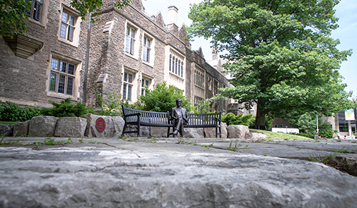 McMaster University ON州公立大学